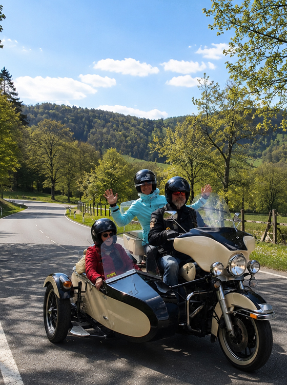 Harley-Davidson&reg; Gespann mit Fahrer mieten - Erlebnis im Sauerland